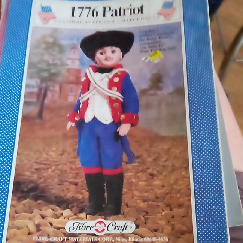 Vintage Needlework Pattern Booklets - Picture 8 of 16